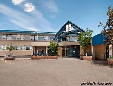 Travelodge By Wyndham Edmonton East 2*,